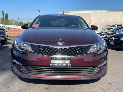 Photo 2 of 26 of 2018 Kia Optima LX