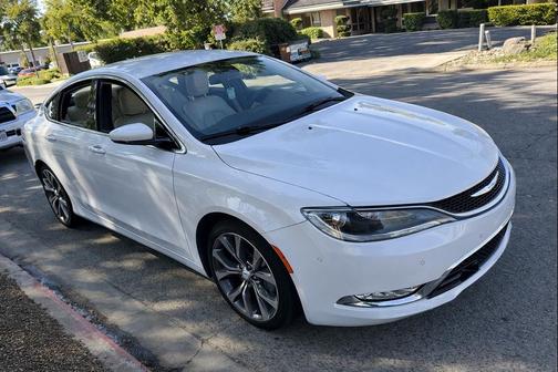 Lunar White Tri-Coat Pearl 2015 Chrysler 200 C