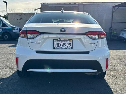 2022 Toyota Corolla Hybrid LE