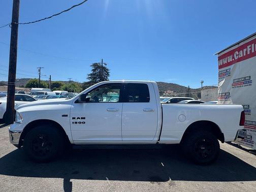 2016 RAM 1500 SLT