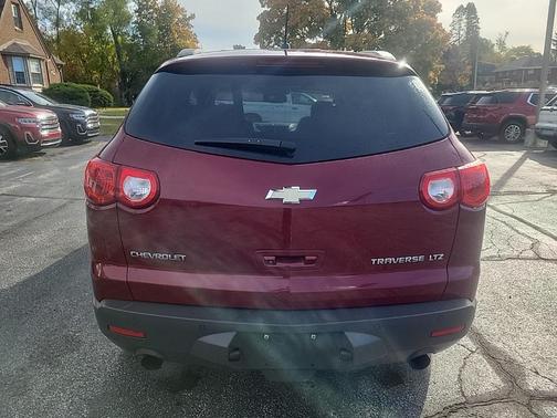 2010 Chevrolet Traverse LTZ