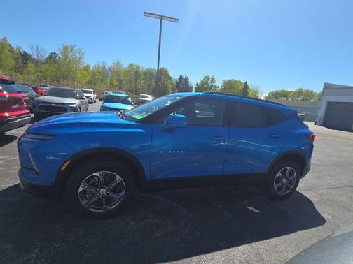 Riptide Blue Metallic 2026 Chevrolet Blazer 2LT