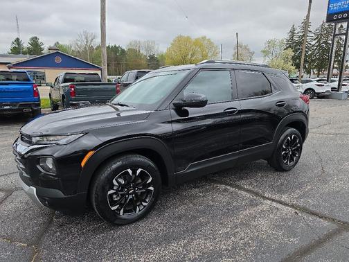 Mosaic Black Metallic 2023 Chevrolet Trailblazer LT