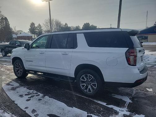 2024 Chevrolet Suburban 4WD Z71