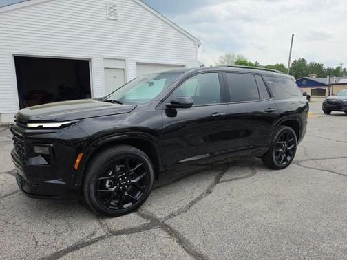 Mosaic Black Metallic 2025 Chevrolet Traverse RS
