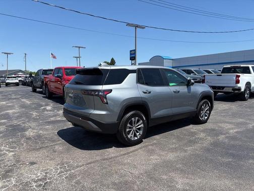Sterling Gray Metallic 2026 Chevrolet Equinox 1LT