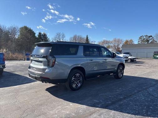 2026 Chevrolet Suburban Z71, 4WD