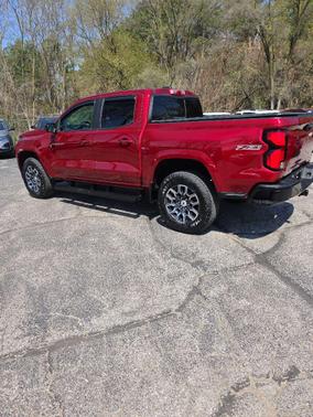 Radiant Red Tintcoat 2023 Chevrolet Colorado Z71
