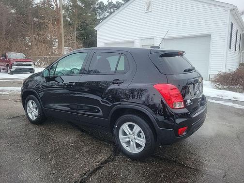 2022 Chevrolet Trax LS