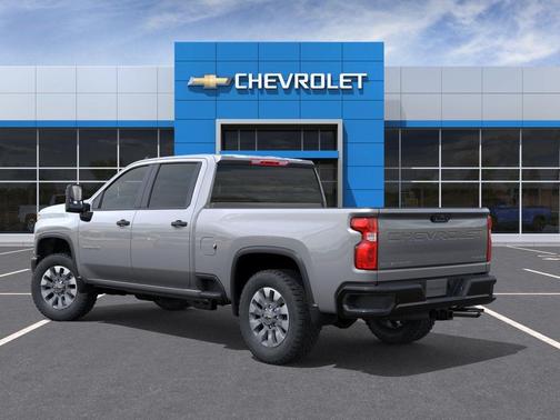 Sterling Gray Metallic 2026 Chevrolet Silverado 2500 Custom