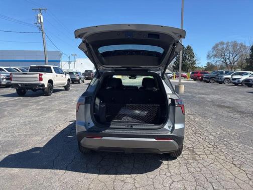 Sterling Gray Metallic 2026 Chevrolet Equinox 1LT