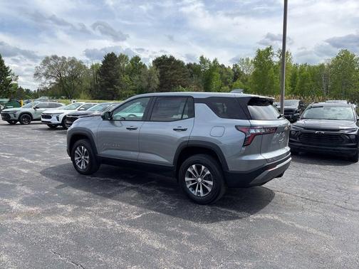 Sterling Gray Metallic 2026 Chevrolet Equinox 1LT
