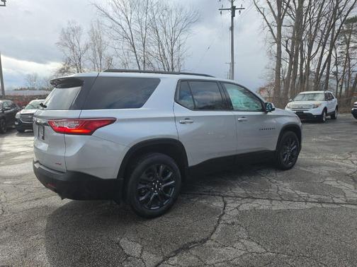 2021 Chevrolet Traverse RS
