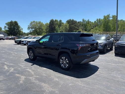 Mosaic Black Metallic 2026 Chevrolet Equinox 1LT
