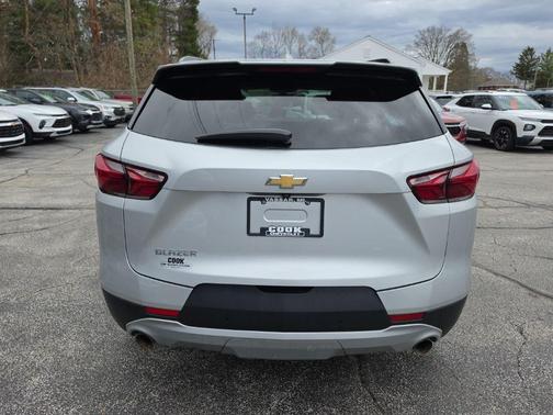 Silver Ice Metallic 2020 Chevrolet Blazer 1LT