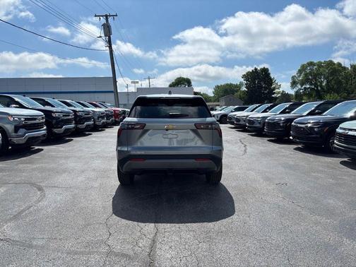 Sterling Gray Metallic 2026 Chevrolet Equinox 1LT