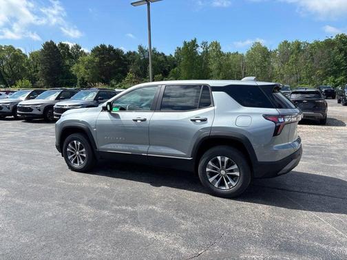 Sterling Gray Metallic 2026 Chevrolet Equinox 1LT
