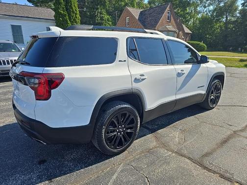 2023 GMC Acadia FWD SLE