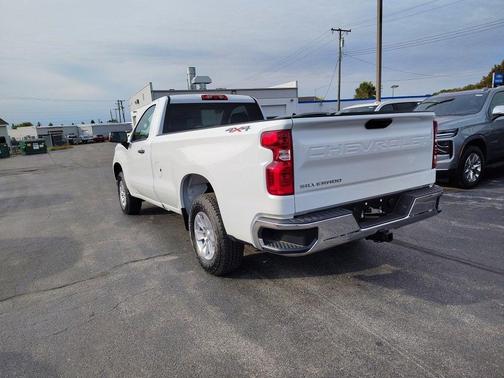 2025 Chevrolet Silverado 1500 WT