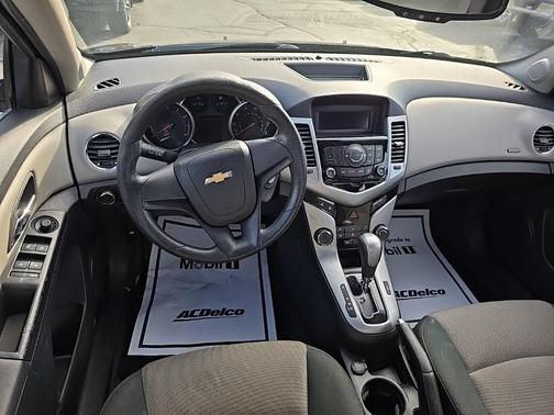 2012 Chevrolet Cruze LS