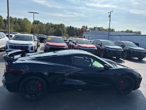2026 Chevrolet Corvette Stingray w/2LT
