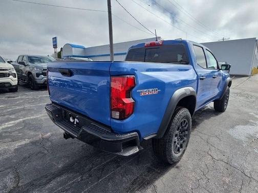Reef Blue Metallic 2026 Chevrolet Colorado Trail Boss
