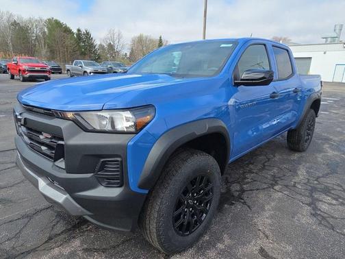 Reef Blue Metallic 2026 Chevrolet Colorado Trail Boss