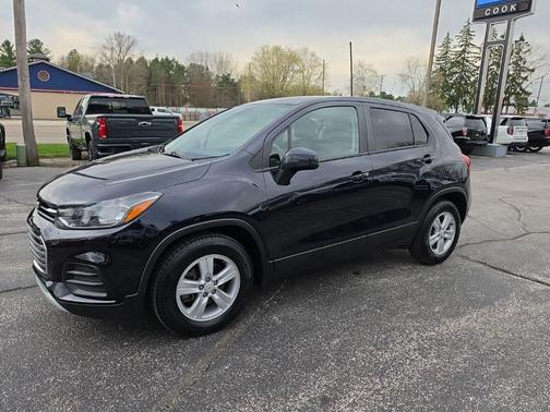 Midnight Blue Metallic 2021 Chevrolet Trax LS