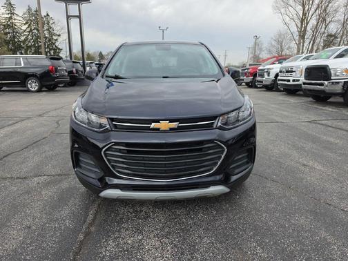 Midnight Blue Metallic 2021 Chevrolet Trax LS