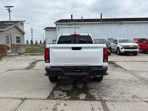 2025 Chevrolet Colorado WT