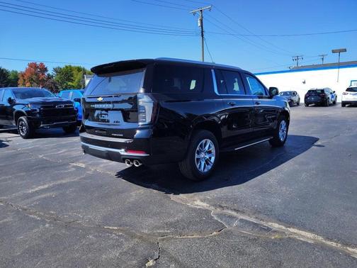 2025 Chevrolet Suburban Premier
