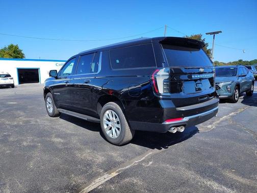 2025 Chevrolet Suburban Premier