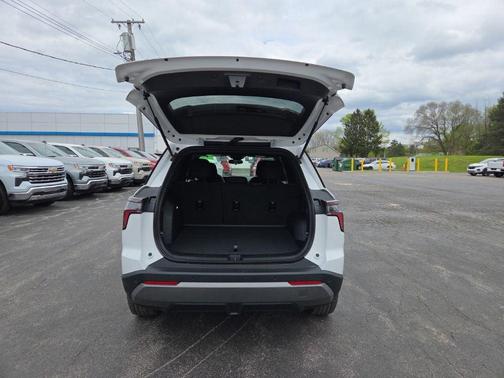 Summit White 2026 Chevrolet Equinox 1LT