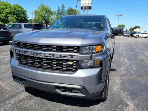 Photo 2 of 34 of 2019 Chevrolet Silverado 1500 Custom