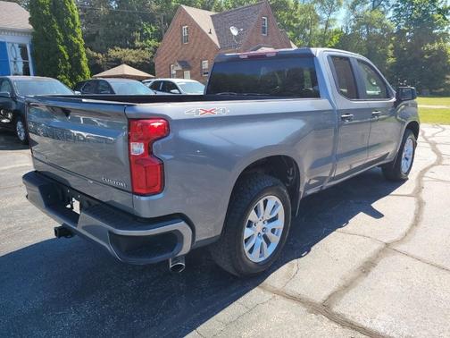 Photo 5 of 34 of 2019 Chevrolet Silverado 1500 Custom