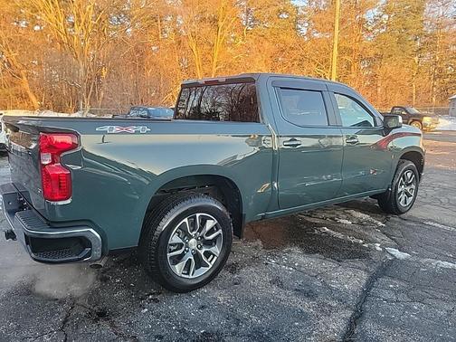 2025 Chevrolet Silverado 1500 LT