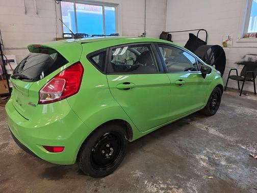 Green Envy 2014 Ford Fiesta SE