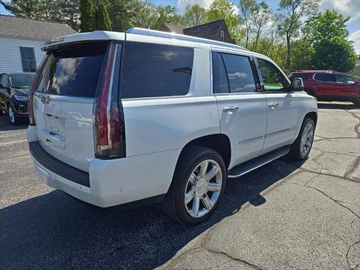 2019 Cadillac Escalade Luxury