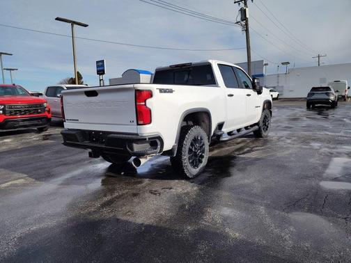 Summit White 2026 Chevrolet Silverado 2500 LT