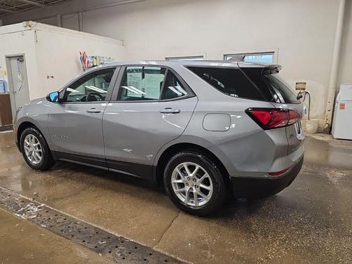 Sterling Gray Metallic 2023 Chevrolet Equinox LS