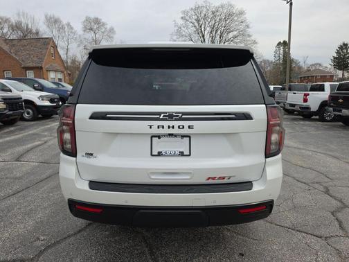 2023 Chevrolet Tahoe 4WD RST