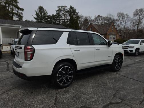 2023 Chevrolet Tahoe 4WD RST