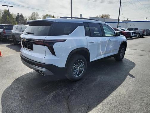 2025 Chevrolet Traverse LT