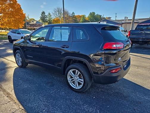 2014 Jeep Cherokee Sport