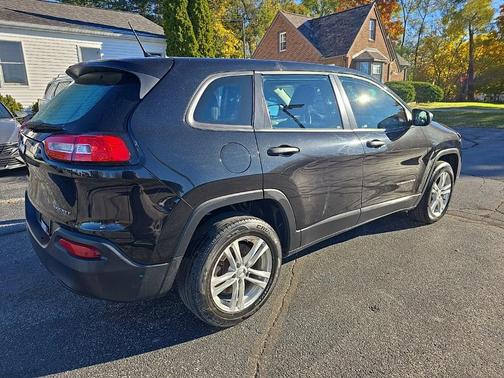 2014 Jeep Cherokee Sport