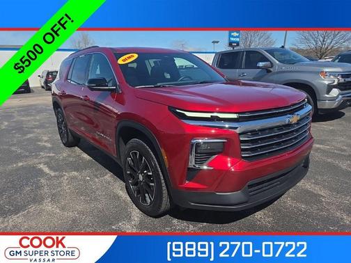 Radiant Red Tintcoat 2026 Chevrolet Traverse LT