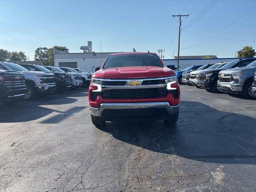 2025 Chevrolet Silverado 1500 LT
