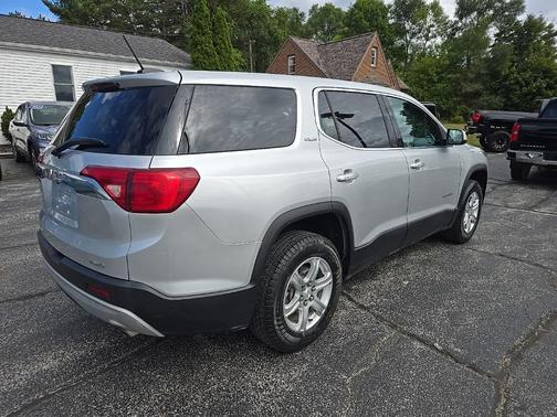 2018 GMC Acadia SLE-1