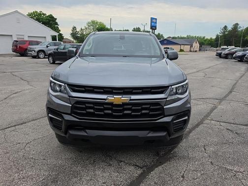 Satin Steel Metallic 2022 Chevrolet Colorado LT