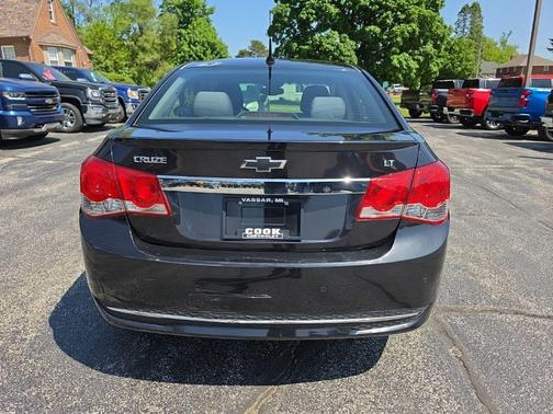 Black Granite Metallic 2011 Chevrolet Cruze LT